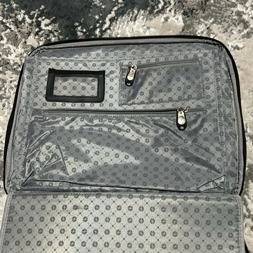 NEW Foray Black Nylon 17